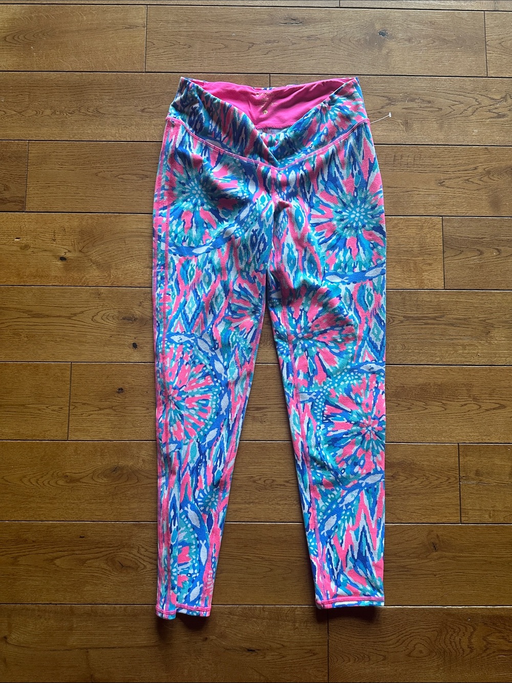 Lilly Pulitzer Vibrant Pink & Blue Leggings Luxletic medium